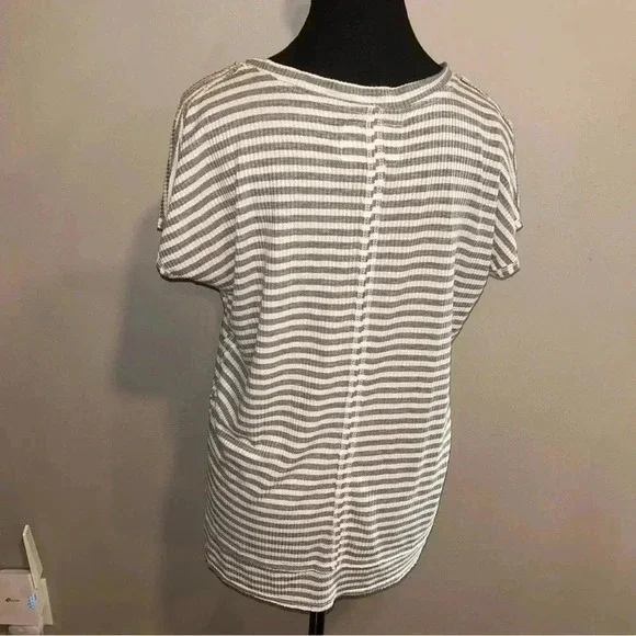 Jackson Rowe  Tee - Picture 3 of 5